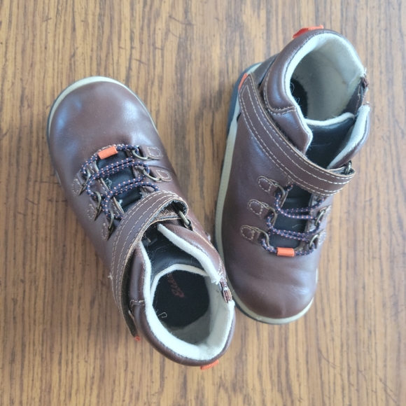 Eddie Bauer Other - Eddie Bauer boys shoes, size 10